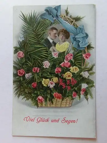 Alte AK Grußkarte Blumenkorb Liebespaar Rosen [aT681]