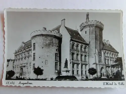 Alte AK Angouleme L’Hotel de Ville [aT713]