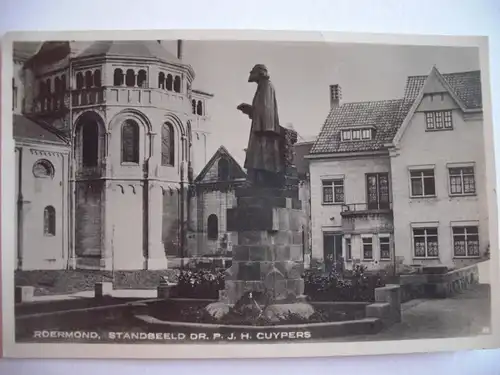 Alte AK Roermond Standbeeld Dr. P. J. H. Cuypers [A1335]