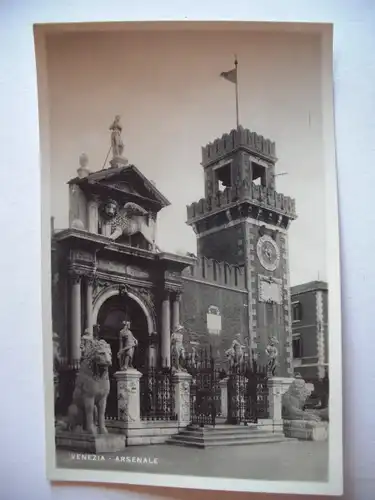 Alte AK Venedig Venezia Arsenale [R377]