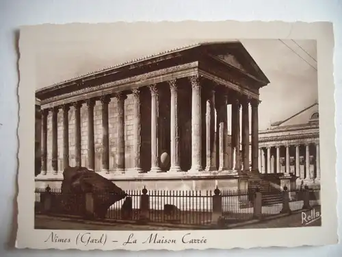 Alte AK Nimes Gard La maison Carree [W489]