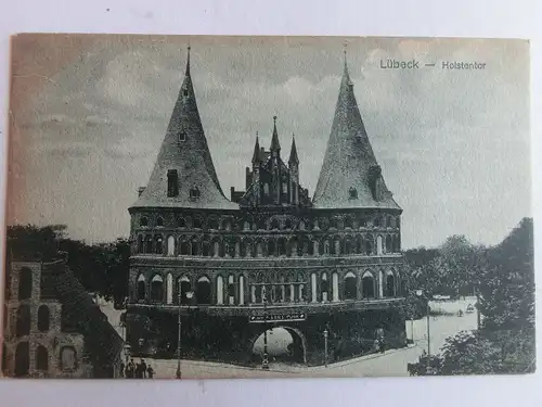 Alte AK Lübeck Holstentor um 1920 [aV59]