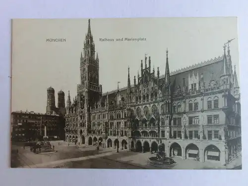 Alte AK München Rathaus und Marienplatz [aV324]