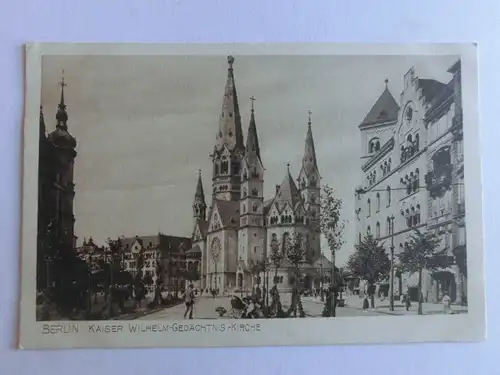 Alte AK Berlin Kaiser Wilhelm Gedächtniskirche um 1920 [aV472]