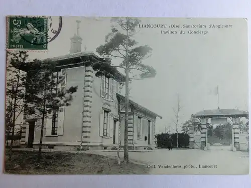 Alte AK Liancourt Oise Sanatorium d'Angicourt Pavillon… [aM415]
