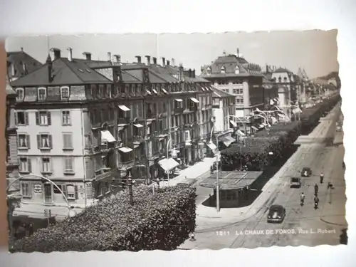 Alte AK La Chaux de Fonds Rue L. Robert [D339]