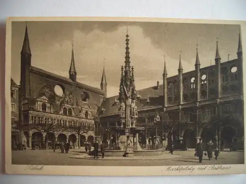 Alte AK Lübeck Marktplatz Rathaus [P778]