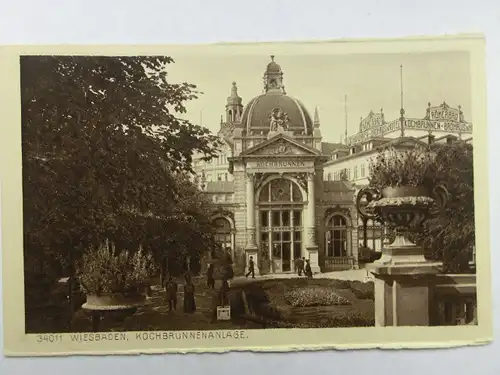 Alte AK Wiesbaden Kochbrunnenanlage [aX181]