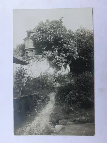 Alte AK Unbekannter Ort Turm Mauer Weg [aN711]