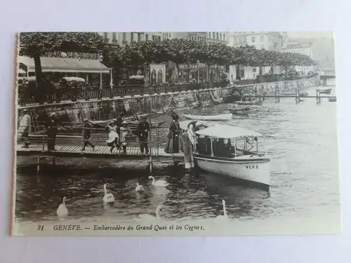 Alte AK Genf Geneve Embatcadere du Grand Quai et les Cygnes [aK858]