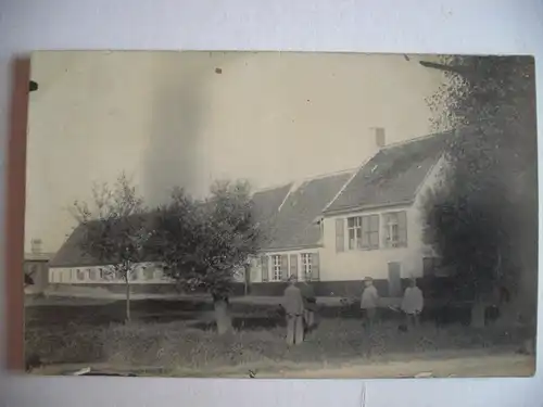 Alte AK Fotokarte Unbekannter Ort Haus Soldaten ??? [aE316]