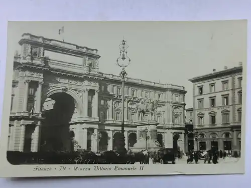 Alte AK Firenze Piazza Vittorio Emanuele Florenz [aX451]
