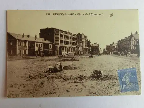 Alte AK Berck Plage Place de l’Entonnoir [aM899]