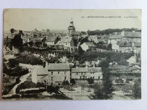 Alte AK Moncontour de Bretagne Les Remparts [aM776]