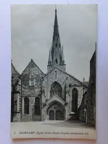 Alte AK Guingamp Hopital Eglise Notre Dame [aM676]