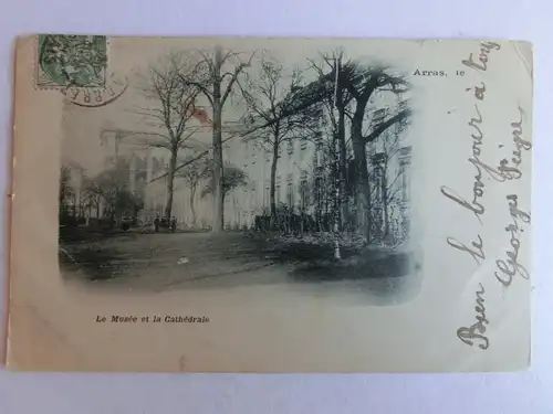 Alte AK Arras Le Musee et la Cathedrale 1906 [aM639]