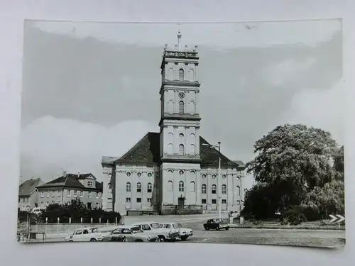 Alte AK Neustrelitz Kirche Autos [aO1477]