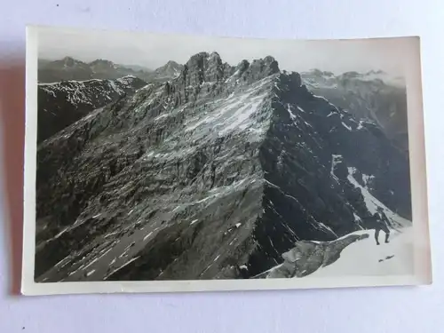 Alte AK Fotokarte Unbekannter Berg Bergsteigen Alpen [aE851]