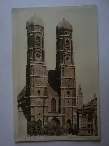 Alte AK München Frauenkirche (m. Knick) [aG840]