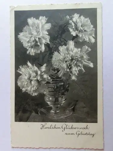 Alte AK Grußkarte Geburtstag Nelken in Vase um 1940 [aH81]