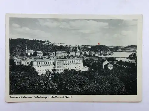 Alte AK Passau Nibelungen Halle und Stadt [aO477]