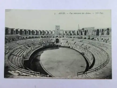 Alte AK Arles Vue interieur des Arenes [aP636]