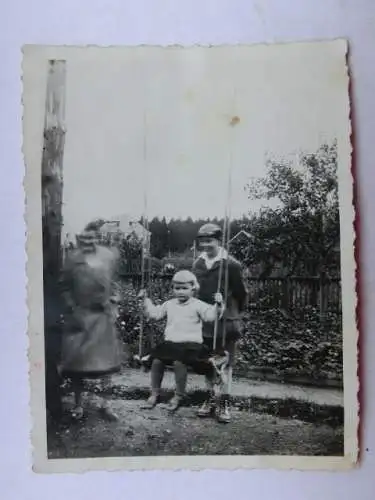 Alte AK Foto Kinder Schaukel 8,5 x 11,5 cm [aX1022]