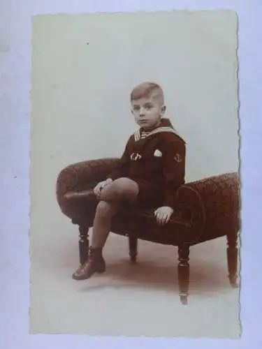 Alte AK Fotokarte Junge Matrosenanzug im Sessel 1928 [aX1081]