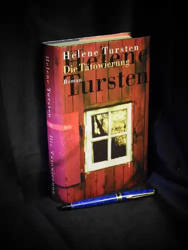 Tursten, Helene: Die Tätowierung - Roman -  LAGERRÄUMUNG. 
