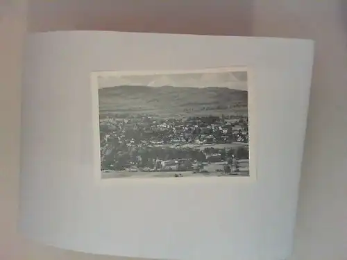 Bad Warmbrunn im Riesengebirge, vom Scholzenberg aus [schwarz-weiß-Postkarte]