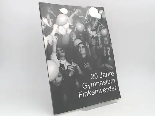 Gymnasium Finkenwerder V.i.S.d.P.: Jürgen Schmidt-Petersen (Hg.) und Ralf Busch; Sybille Fredebeil; Jürgen Harms; Manfred Mross (Red.): 20 Jahre Gymnasium Finkenwerder 1973-1993. Festschrift zum 20-jährigen Schuljubiläum.