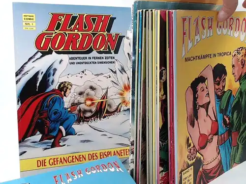 Raymond, Alex: Alex Raymond`s Flash Gordon - Konvolut mit 19 Bänden und einer ZUGABE (20 Bücher zusammen): 1) Die Gefangenen des Eisplaneten; 2) Radioaktiv!; 3)...