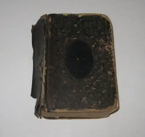 Kempen, Thomas von und Wilhelm Reuter: Vier Bücher von der Nachfolge Jesu Christi. Neu aus dem Lateinischen übersetzt von Dr. Wilhelm Reuter, katholischer Priester. Nebst.. 