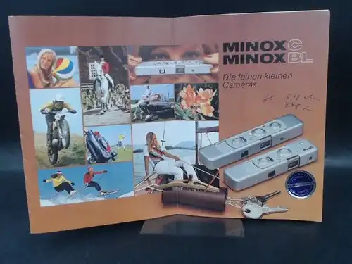 Minox GmbH (Hg.): Minox C/Minox BL. Die feinen kleinen Cameras. [Minox GmbH. Optische und Feinmechanische Werke, Gießen]. 
