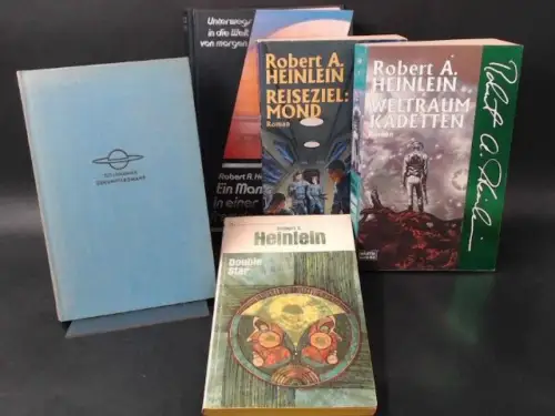 Heinlein, Robert A. und Herbert W. Franke (Hg.): 2 Bücher und 3 Zugaben. 1) Die grünen Hügel der Erde. 2) Double Star. 