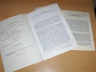 Häußler *, Reinhard: 2 TITELN v. R. HÄUSSLER : "ZUR TERMINOLOGIE DES RÖMISCHEN DRAMAS" aus ACTA ANTIQUA ACADEMIAE SCIENTIARUM HUNGARICAET, XXXIII, Fasc.1 4 (Budapest 1990.. 