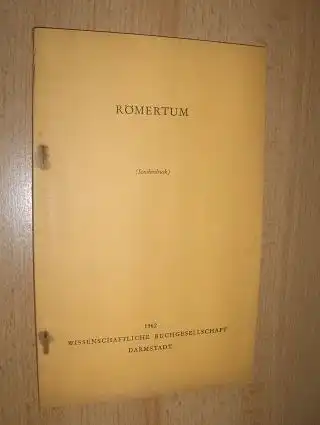 Knoche, Ulrich: DIE AUGUSTEISCHE AUSPRÄGUNG DER DEA ROMA. Sonderdruck / Estratto aus RÖMERTUM - Gymnasium 59, 1952, S. 359-399 + 4 Tafeln (Skulptur Roma v. Delos, Roma auf Münze, 2 Gemmen).