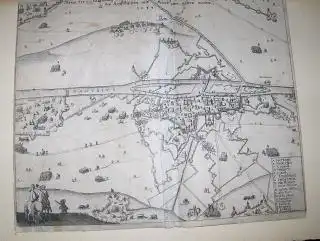 REGENSBURG : Gesamtansicht aus der Vogelperspektive (Vogelschau mit unten rechts Beschreibungen d. Gebäude mit Buchstaben) mit Belagerung der Stadt i. J. 1634 ` Abris der...