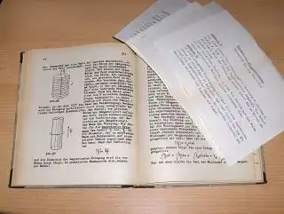 Kratzer *, Dr. Adolf und H. Behnke (Hrsg. d. Vorlesungen): Vorlesungen über ELEKTRODYNAMIK. Als Manuskript gedruckt !. 