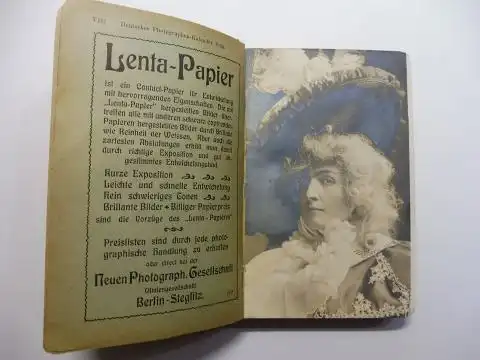 Schwier, K. und Jacob Hilsdorf (Foto): Deutscher Photographen Kalender   Taschenbuch und Almanach für 1903. 22. Jahrgang I. Theil. Mit eine "Porträtstudie" Aufnahme von.. 