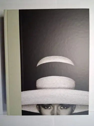 Gorman *, Greg, Gary Johns  Elton John (Foreword) a. o: IT`S NOT ABOUT ME. GREG GORMAN: A RETROSPECTIVE. 