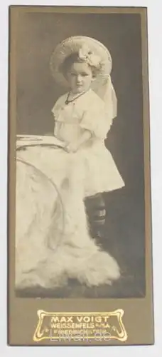 Pappfoto Mädcheportrait