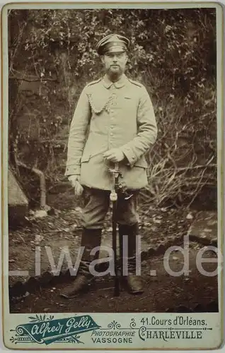 Offizier mit Säbel, Schützenschnur und Eisenen Kreutz