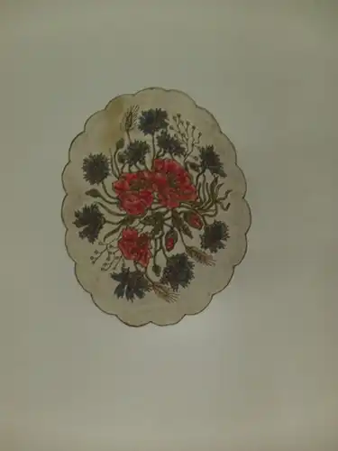 Kunstgewerbe. - [Anonym:]: Schmuckblatt mit Blumenmotiv in Reliefdruck auf Seide. 