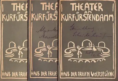 Programmhefte des Theaters und der Komödie am Kurfürstendamm, Berlin. Spielzeit 1957 / 1958. Konvolut aus 3 Heften