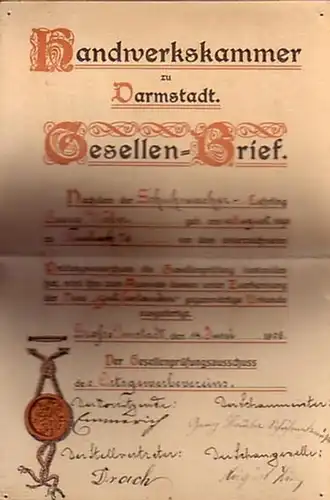 Weber, Georg, Gesellenbrief der Handwerkskammer zu Darmstadt für den Schumacher Georg Weber.  Ausstellungsdatum: Groß-Umstadt, den 14. Juni 1908. Mit Unterschriften des Gesellenprüfungsausschusses
