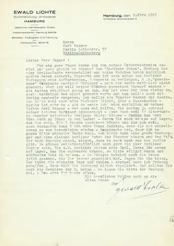 Lichte, Ewald; Antiquariat Hamburg. - Wegner, Carl , Berlin, 2 maschinenschriftliche Briefe und 1 maschinenschriftliche Antwort. Inhalt: Berlin-Literatur erbetend für Fenster-Gestaltung