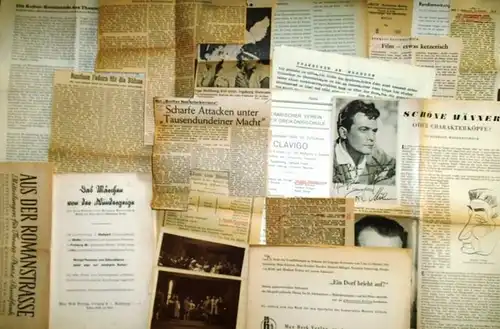 Wanderscheck, Hermann: Konvolut von 26 Schriftstücken, Fotos und Blättern und Beigaben. Programmzettel, Zeitungsartikel, Fotografien, Schreiben, Rezensionen.