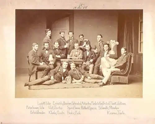 Photografie: Originalfotografie einer Studentenschaft. 