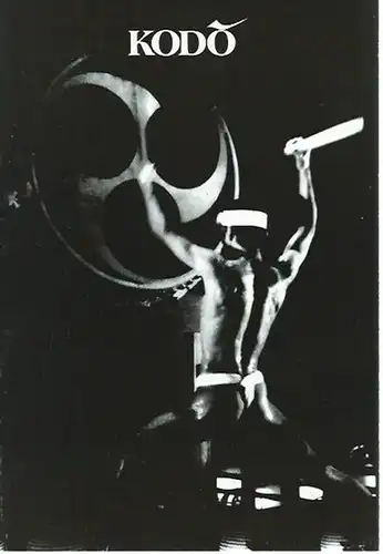 Philharmonie Berlin.   Konzert Direktion Hans Adler.   Bühnendirektor: Masafumi Kazama: Kodo und Berliner Percussion UND Kodo solo on stage, Gedenkkonzert für 'Hancho'.. 